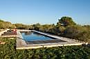 Piscina en entorno natural